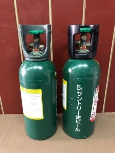 空ボンベ　ミドボン　5k  2個　緑ボンベ　二酸化炭素ボンベ
