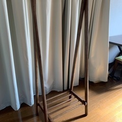 木製　美品　A型ハンガーラック　幅60×39×高さ148cm