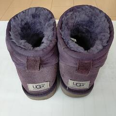 UGG紫ブーツ