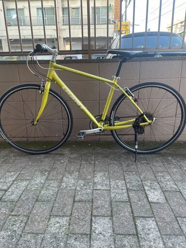 リサイクルショップどりーむ荒田店 No1080 自転車　クロスバイク　２８インチ　GIANT　ESCAPE　ギア前後切り替え付き♪ リサイクルショップどりーむ荒田店 No1080 自転車 クロスバイク 28