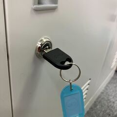 個人用ロッカー3×3　高さ180cm × 幅90cm × 奥行40cm