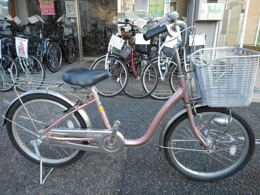 中古自転車２８９９　ブリヂストン　カリシア　CAL22T   22インチ　ギヤなし　 LEDオートライト　軽量アルミフレーム　キッキーと音がならない後輪ローラーブレーキ　錆びにくい部品：ハンドル・リム・ドロヨケ・前かご・前ブレーキ・フレーム・クランク・スポーク・リヤキャリア
