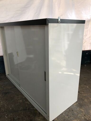 ☆彡スチール製横型物置!!!H92ｃｍ/ｗ121ｃｍ/D47ｃｍ!!!収納・倉庫・保管・おかたずけ。