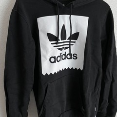 adidas パーカー