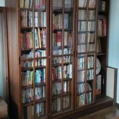 スライド本棚　ガラス扉　高級家具　書架　ブックシェルフ　ショーケース　展示棚　