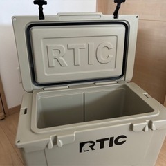 クーラーボックス　RTIC 45QT