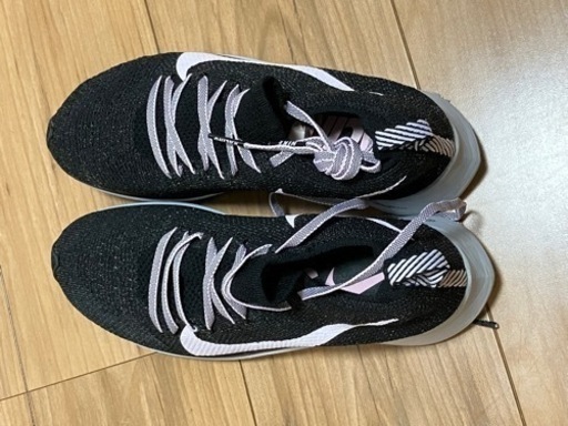 超美品！NIKEランニングシューズ！フライニット！