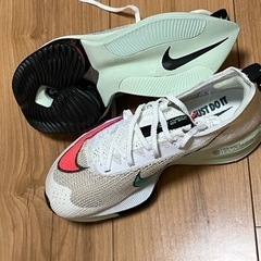 【新品未使用タグ付き】 NIKEアルファフライネクスト% ウィメンズ24cm 新品！NIKE アルファフライNEXT％ ウィメンズ24cm！