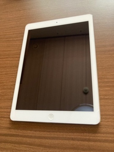 【再投稿】iPad Air A1474 Wi-Fi モデル / 16GB シルバー