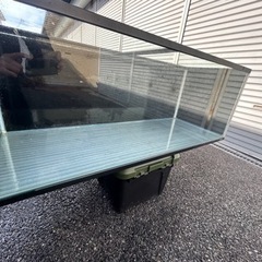 1200ガラス水槽残りラスト１つ！美品　