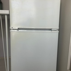通常の冷蔵庫です。