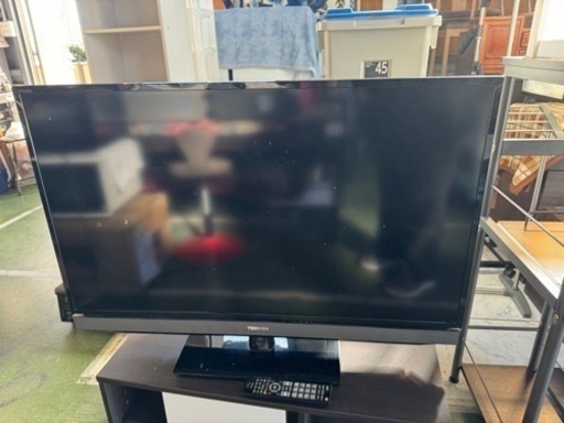 テレビ　TOSHIBA    40インチ　2013年式　中古