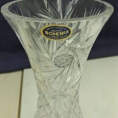ボヘミアグラス 花瓶