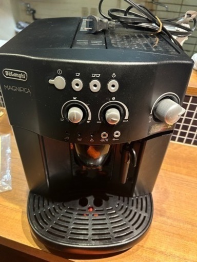 デロンギ社製全自動エスプレッソマシン