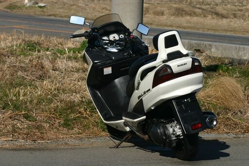埼玉発755-8261Km】自賠責保険付SUZUKIスカイウェイブ250パールグラスホワイト (走行距離＝極少) 埼玉発755-8261Km】自賠責保険付SUZUKIスカイウェイブ250パールグラス