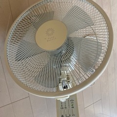 壁掛け扇風機