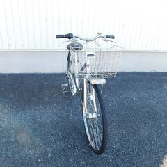 シティサイクル　27インチ　オートライト　外装6段変速　シルバー　車体極めて良好!　売れてます!　早い者勝ち!　状態は全体的に極めて良好と思います!　m7