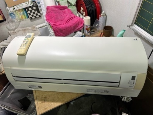 DAIKIN 取引中です冷暖房お掃除ロボエアコン　2.2k 標準設置まで致します。
