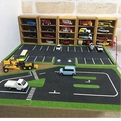 おもちゃ駐車場　道路