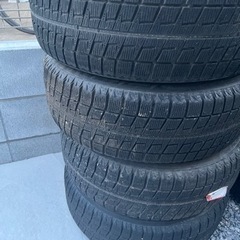 185/65R15スタッドレスタイヤとアルミホイールセット