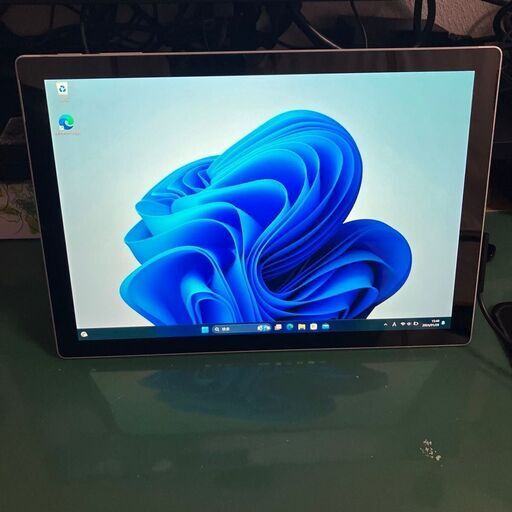 Microsoft Surface Pro (第 5 世代) Core m3-7Y30/4GB/SSD128GB/Win11 Pro/AC付き