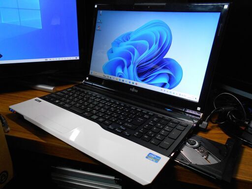 ノートパソコン 富士通 LIFEBOOK  Windows11 CPU i3-3110Mメモリ8GB SSD128GB Office2021