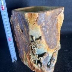 100年前の掘り出しの骨董緑端渓彫刻梅鳥文刻 鑑賞石 天然石 鉱物 インテリア 置物 高さ19cm