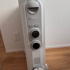【美品】デロンギ　オイルヒーター10-13畳