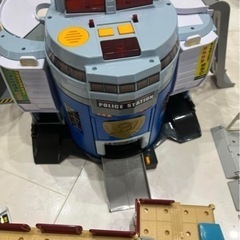 トミカタワー　立体駐車場　ポリスステーション　高速道路　ガソリンスタンド トミカタワー 立体駐車場 ポリスステーション 高速道路 ガソリン