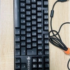 キーボード　ROCCAT Suora FX ゲーミングキーボード