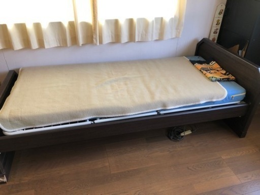 電動介護用ベッド
