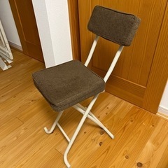 ニトリ　折りたたみ椅子(購入時1,500円)