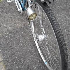 中古自転車２９００　２７インチ　３段ギヤ　LEDオートライト　キッキーと音がならない後輪ローラーブレーキ錆びにくい部品：ハンドル・リム・ドロヨケ・前かご 中古自転車2900 27インチ 3段ギヤ LEDオートライト キッキーと
