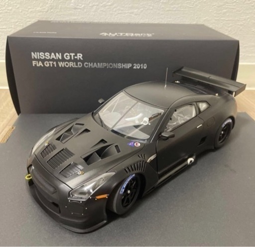 autoart 1/18 日産 GT-R FIA GT1 10 (マットブラック)