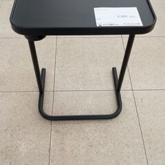 ★ジモティ割あり★ IKEA サイドテーブル 黒 H60-70×...