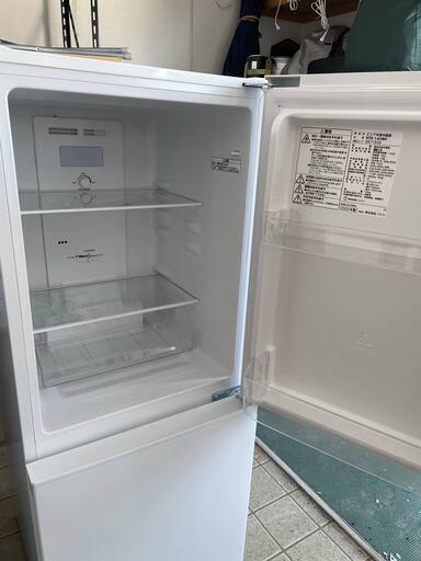 ◆ニトリ nitori 2ドア冷蔵庫 140L 霜取り不要 引き出し冷凍 2022年製◆ ◇ニトリ nitori 2ドア冷蔵庫 140L 霜取り不要 引き出し冷凍 2022年製