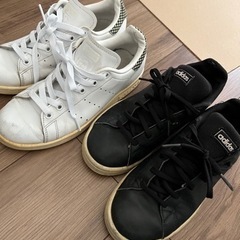 adidasスニーカー2足セット