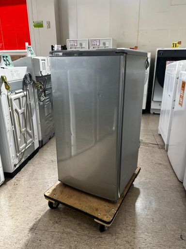 大きめ1ドア冷蔵庫❕　ゲート付き軽トラ”無料貸出❕購入後取り置きにも対応 ❕R4525