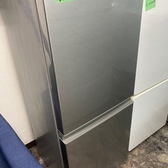 北九州市内配送無料　保証付き　2018年　AQUA アクア AQR-13G (S) [冷蔵庫 (126L・右開き) ブラッシュシルバー]