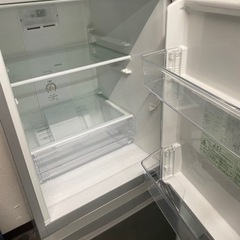 北九州市内配送無料　保証付き　2018年　AQUA アクア AQR-13G (S) [冷蔵庫 (126L・右開き) ブラッシュシルバー]