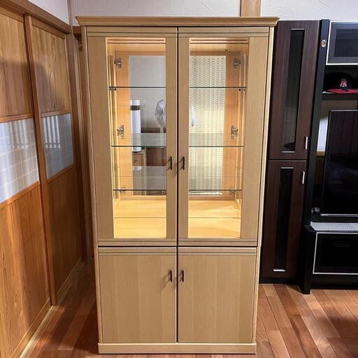 お値下げ品　アンティーク飾り棚ライト付き