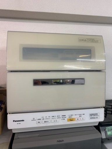配送可能　保証付き　Panasonic NP-TR8-W 電気食器洗い乾燥機