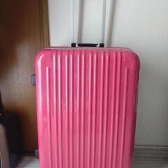 キャリーバッグ・スーツケース　ピンク　大きいサイズ