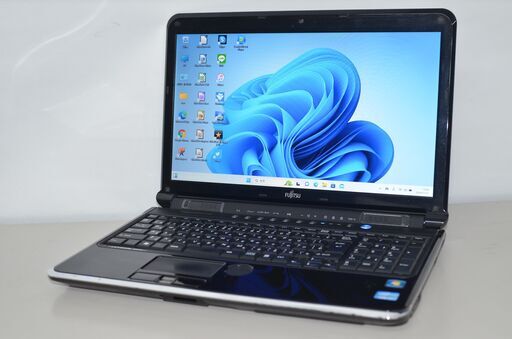 中古良品ノートパソコン 富士通 AH77/C Windows11+office 新品爆速SSD480GB core i7-2630QM/メモリー8GB/ブルーレイ/WEBカメラ/無線内蔵