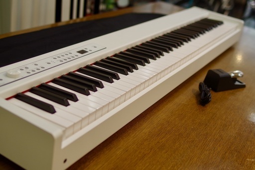 KORG デジタルピアノ D1（WH）