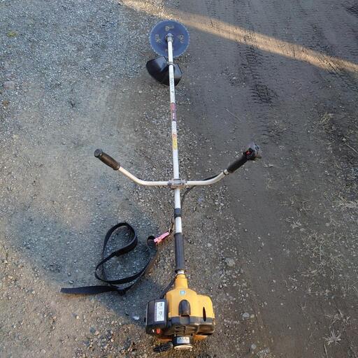 【受け渡しが決定しました】⭐RYOBI⭐リョービ⭐エンジン刈払機⭐草刈機⭐軽々スタート⭐高出力エンジン⭐両手ハンドル仕様⭐EKK-26⭐