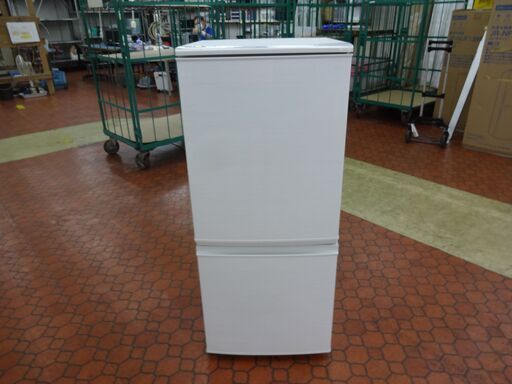 ID 387621　冷蔵庫２ドア　137L　シャープ　２０１７年　SJ-D14C-W