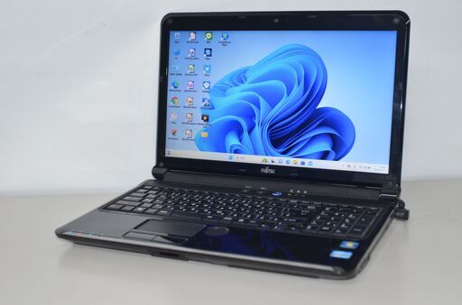 中古良品ノートパソコン 富士通 AH55/GC Windows11+office core i5-2450M/爆速SSD256GB/メモリー8GB/15.6インチ/無線内蔵/ブルーレイ搭載