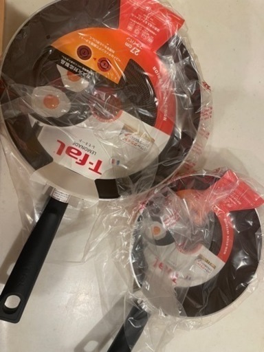 【お取引中】ティファール　フライパン　新品　ガス専用
