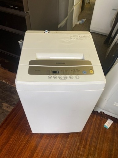 福岡市内配送設置無料　2020年式　アイリスオーヤマ 洗濯機 5kg 全自動 風乾燥 お急ぎコース ステンレス槽 ゴールド IAW-T502EN